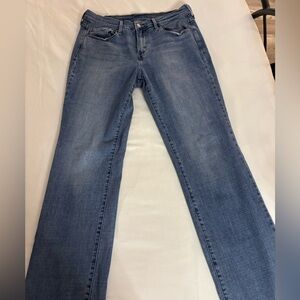 Levi's Women's Straight Leg Jeans in Light Blue